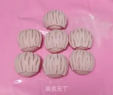 Make Fancy buns step 6