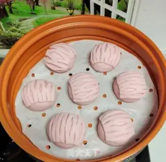 Make Fancy buns step 7
