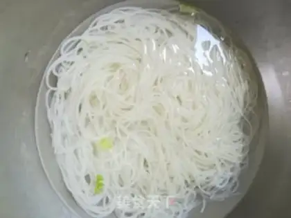 Make Beef sauce, rice line step 1