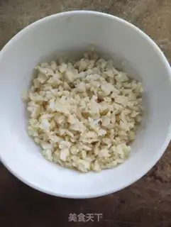 Make Garlic steaming doll rolls step 1