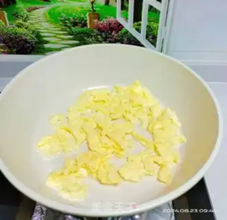Make Fried eggs, tofu step 4