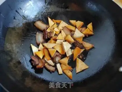 Make Soy sauce, pretzels step 4