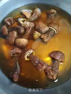 Make Qi-su-swee-sweety chestnut soup step 1