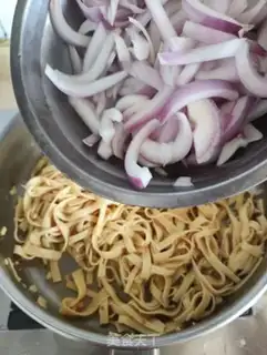Make A thousand silk onions step 4