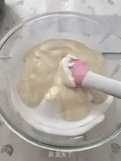 Make Six inches of simple twilight cake step 13