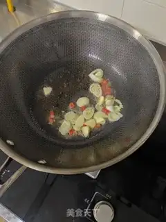 Make Bean-cooked shrimp step 8