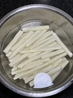 Make Strawberry sauce step 0