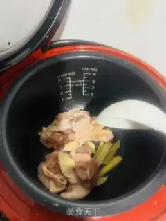 Make Roast chicken soup step 2