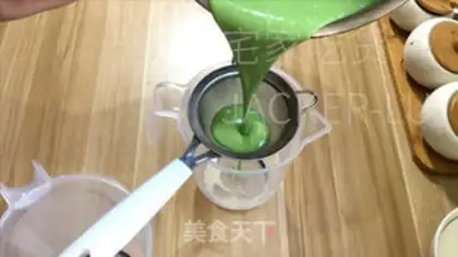 Make Tea and cream rolls step 5