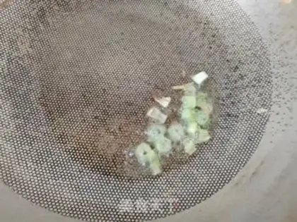 Make Tomato fried eggs step 4