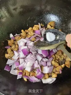 Make Onion fried chicken leg step 7