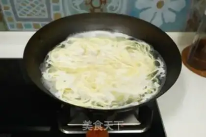 Make Old Beijing noodles step 7