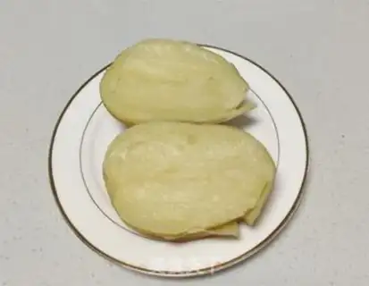Make Cracked potato ball step 1