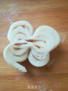 Make Barbecue rolls step 5