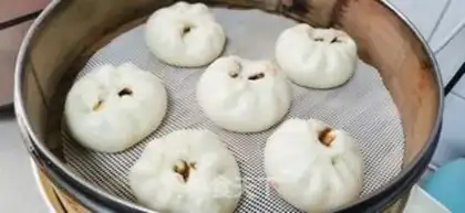 Make Sausage bun step 16