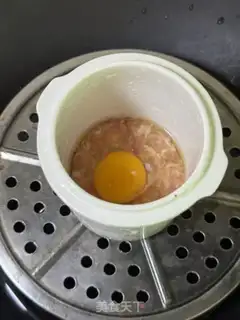 Make Meatloaf omelet omelet soup step 4