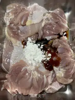 Make Chicken-legged rice step 1