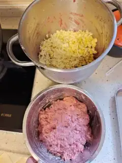 Make Pure pork sausage, corn cheese, pork sausage step 6