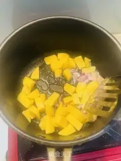 Make Shrimp potatoes and beans step 1