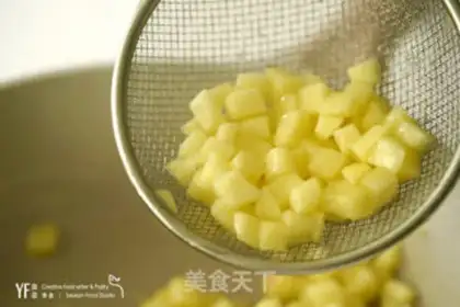 Make New Zealand apple ice cream step 3