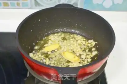Make Long bean horn noodles step 2