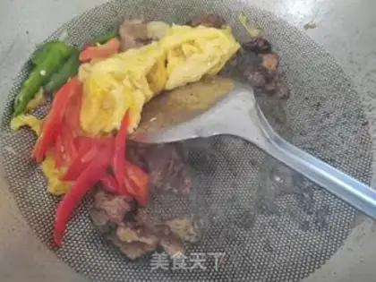 Make Fried pepper eggs step 6