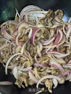 Make Routine onion beef step 8
