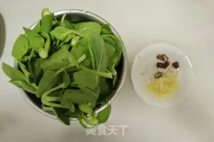 Make Garlic chicken caterpillar step 0