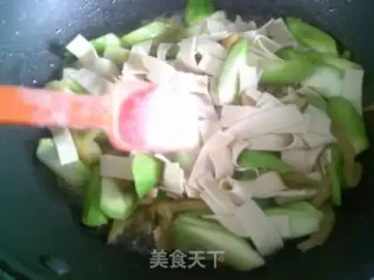Make Squeeze the pickles and make the leaves step 9