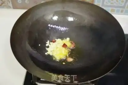 Make Garlic chicken caterpillar step 1