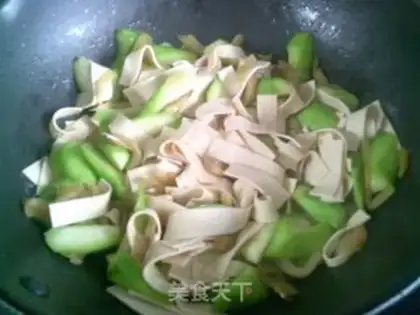 Make Squeeze the pickles and make the leaves step 10