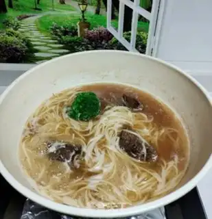 Make Breakfast beef noodles step 1
