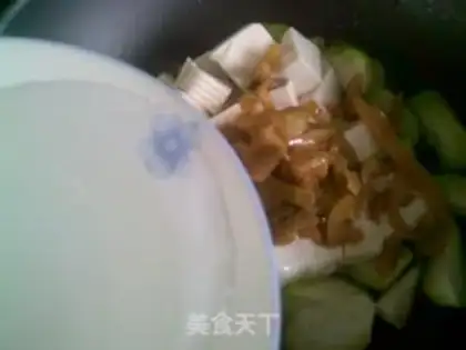 Make Squeeze the pickle and make the tofu step 5