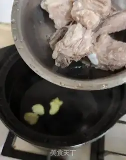 Make Chestnut rice steak soup step 3