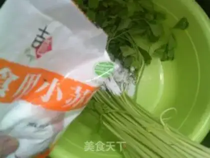 Make The celery makes the leaves step 1