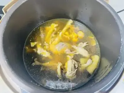 Make Chicken soup with mushrooms step 3