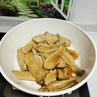 Make Delicious apricot mushrooms step 5