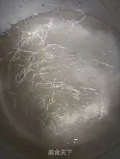 Make Onion egg fried tara fan step 0
