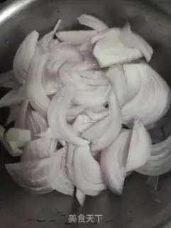 Make Onion egg fried tara fan step 1