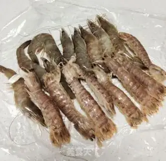 Make A white burning shrimp-skinned shrimp step 0