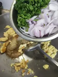 Make Onion egg fried tara fan step 7