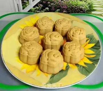 Make Mid-Autumn Bean Mooncake step 11