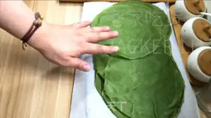 Make Tea rose rolls step 12