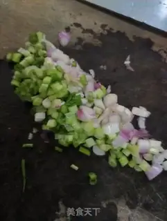 Make Onion fried eggs step 1