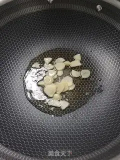 Make Feastless chicken soup from the sheep