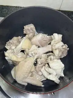 Make Feastless chicken soup from the sheep