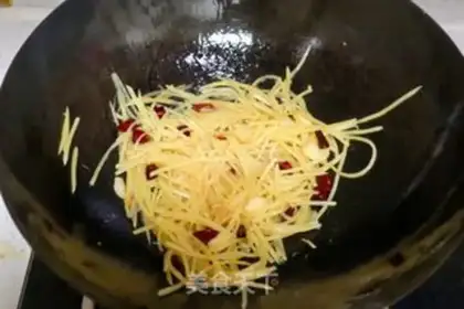 Make Spicy potatoes step 4