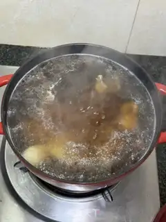 Make Feastless chicken soup from the sheep