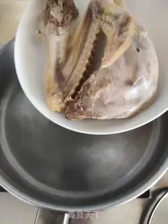 Make Pork noodles step 1