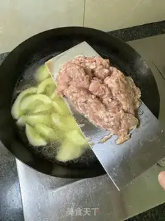 Make cucumber-dry squid soup step 6